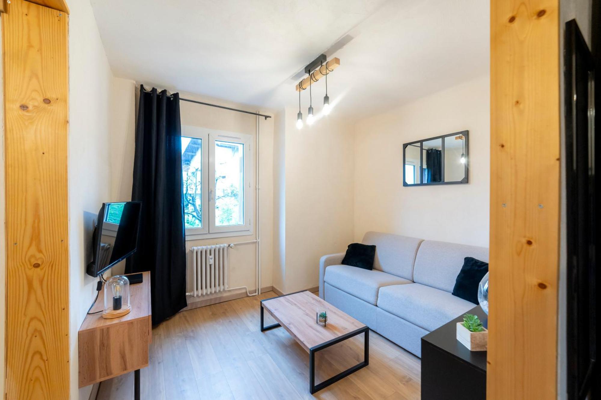 La Galleanne Studio Agreable Et Chaleureux Briancon  Exterior photo