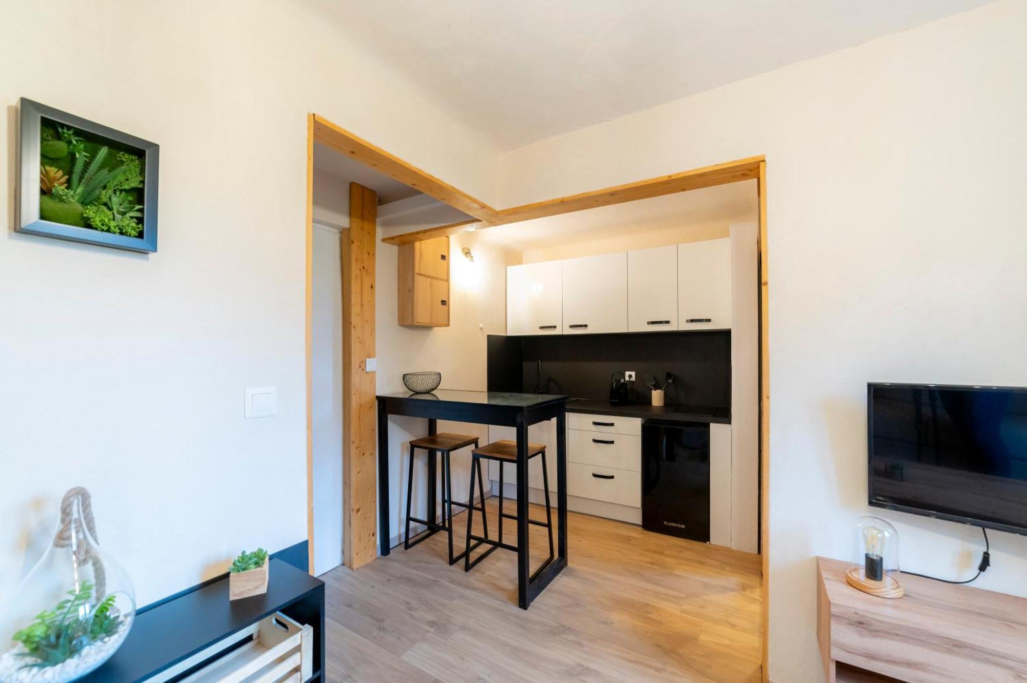 La Galleanne Studio Agreable Et Chaleureux Briancon  Exterior photo